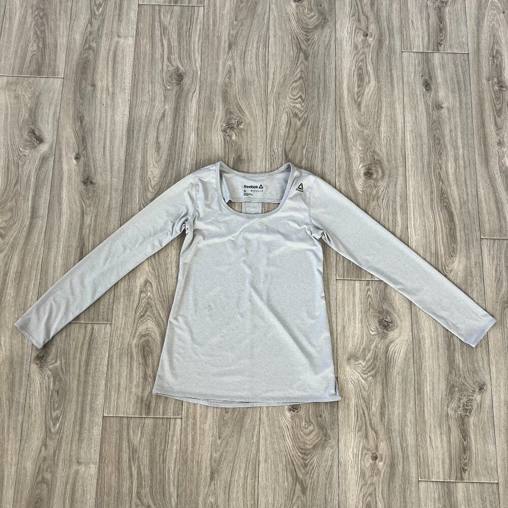 Reebok Running Shirt Women's Small Gray Stretch Athletic Outdoors Work Out